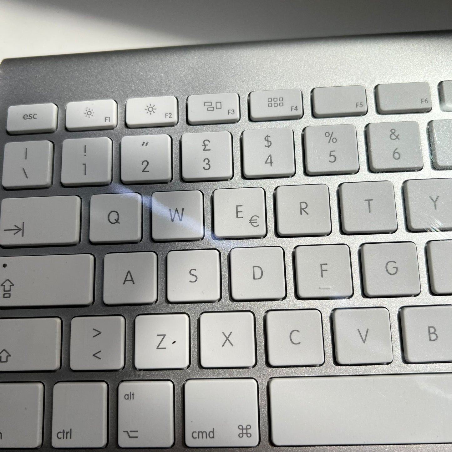 APPLE TASTIERA KEYBOARD WIRELESS BLUETOOTH