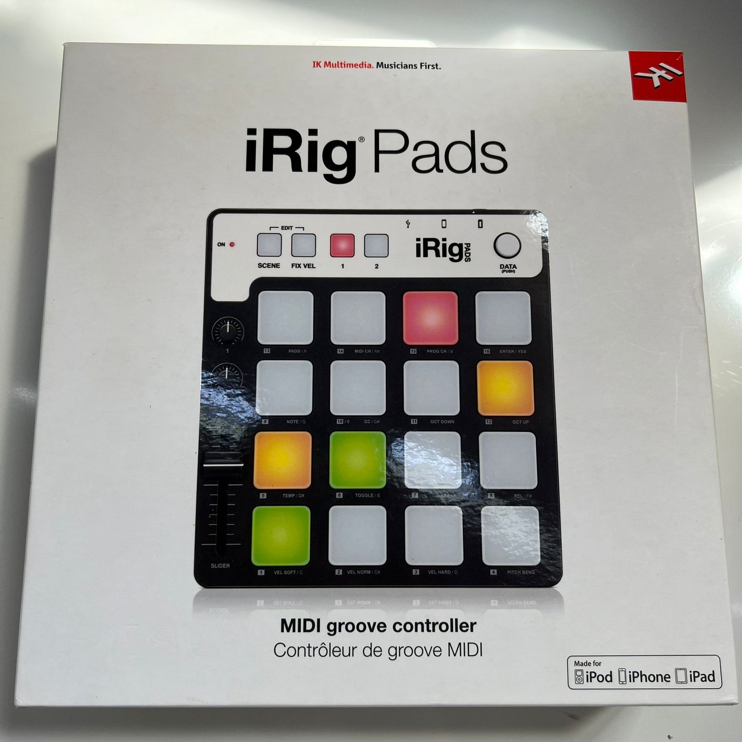 IK MULTIMEDIA IRIG PADS MIDI GROOVE CONTROLLER, NERO